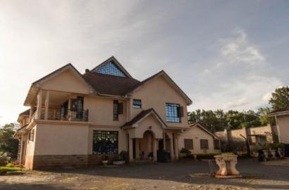 STUNNING 7 BEDROOM HOUSE IN RUNDA GROVE