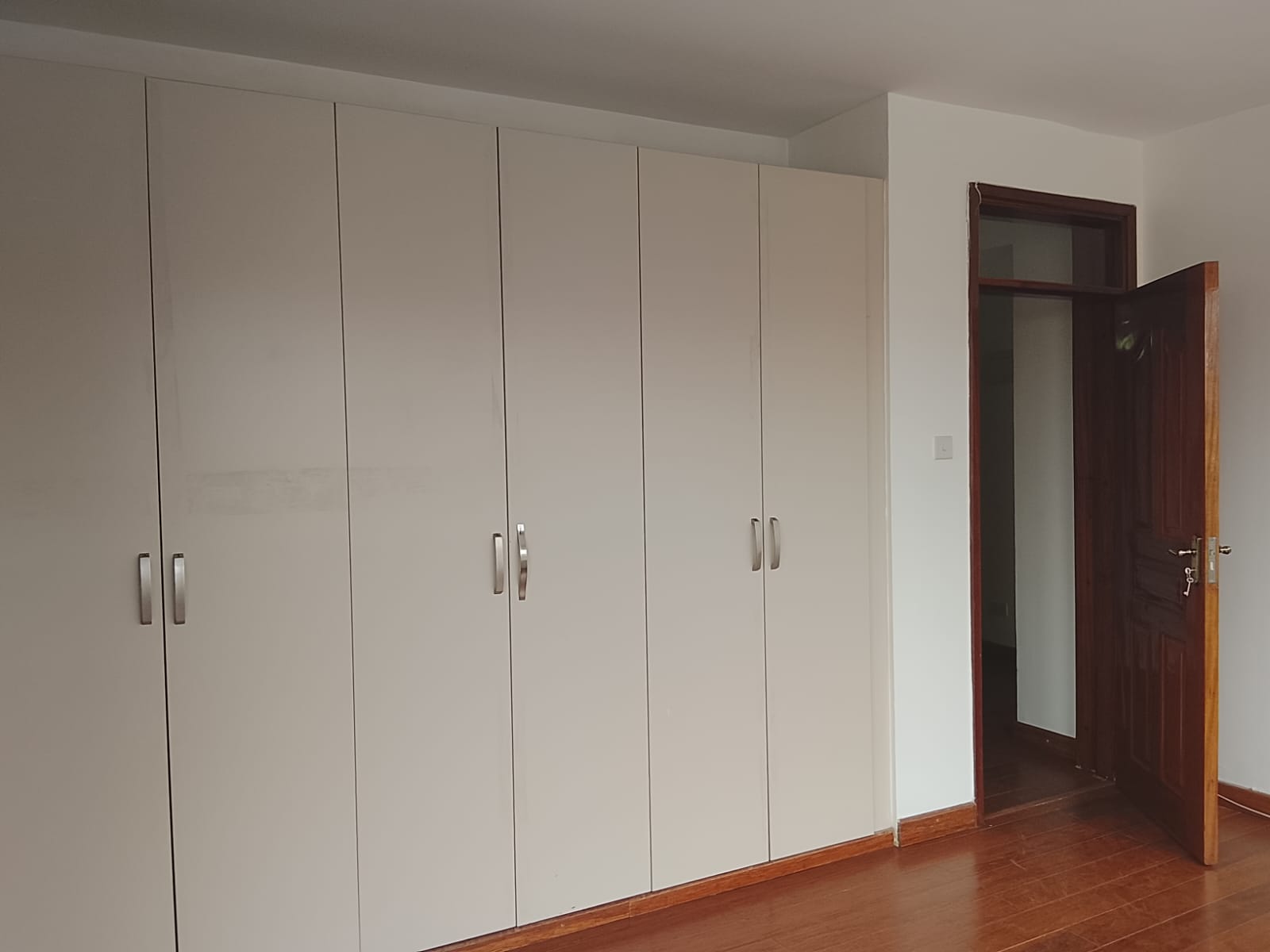 Modest 5 Bedroom Villa for Rent in  Lavington