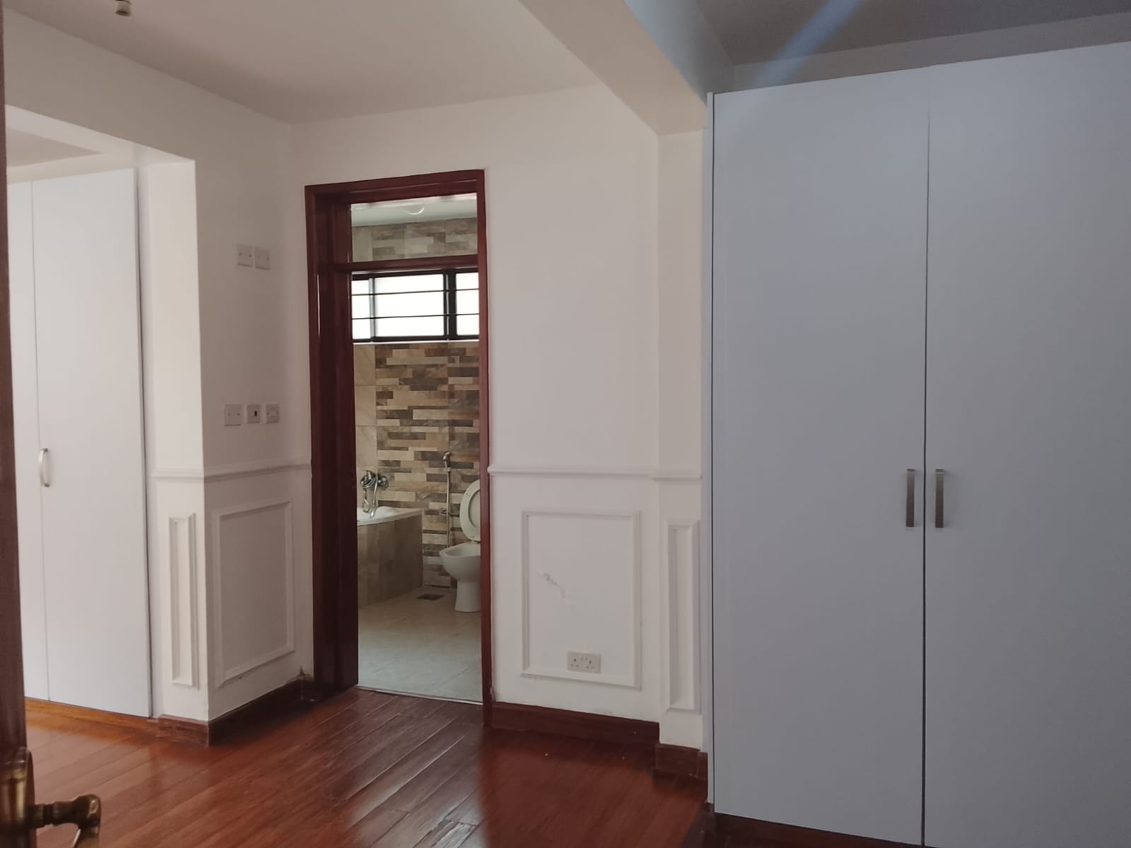 Modest 5 Bedroom Villa for Rent in  Lavington