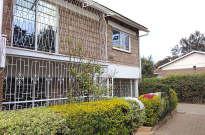 Elegant 4 Bedroom Maisonette with DSQ in Kilimani