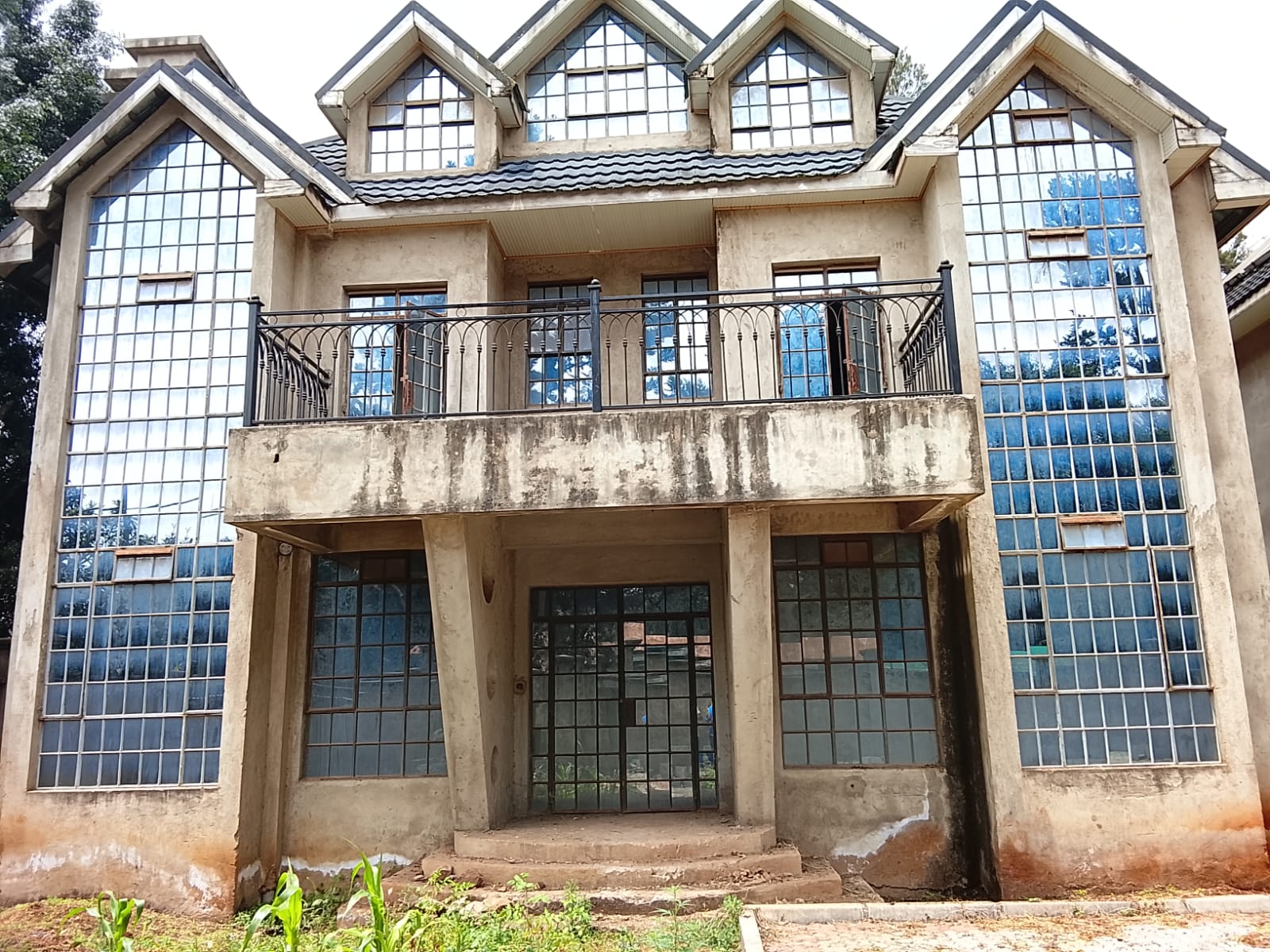 Modern 5 Bedroom Villa with DSQ for Rent in Lavington