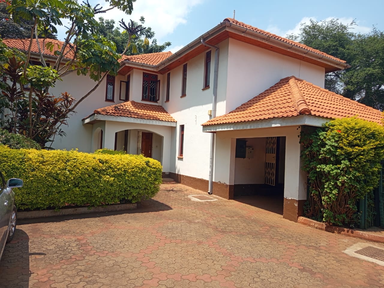 Beautifully Designed 4 Bedroom Maisonette for Rent in Lavington