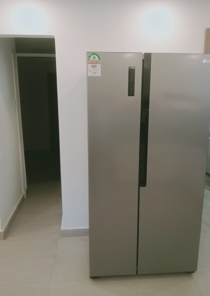 Spacious 2 Bedroom Apartments in Riverside Drive
