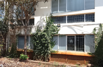 Prestigious Car Yard for Rent in Kilimani, Ngong Road