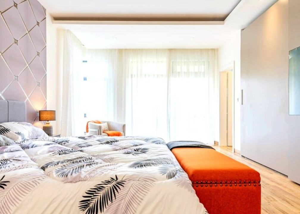 Simply Exceptional 4 Bedroom Duplex Apartments in Riverside