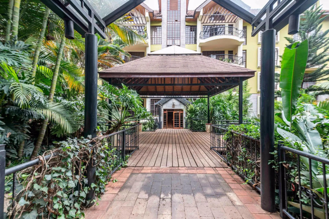 Exquisite 5 Bedroom Duplex Bungalow in Lavington,Hatheru Road