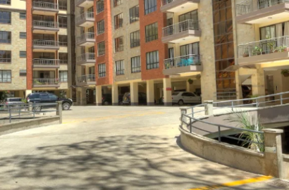 Beautifully Designed 3 Bedroom Apartment with DSQ for Sale in Kilimani