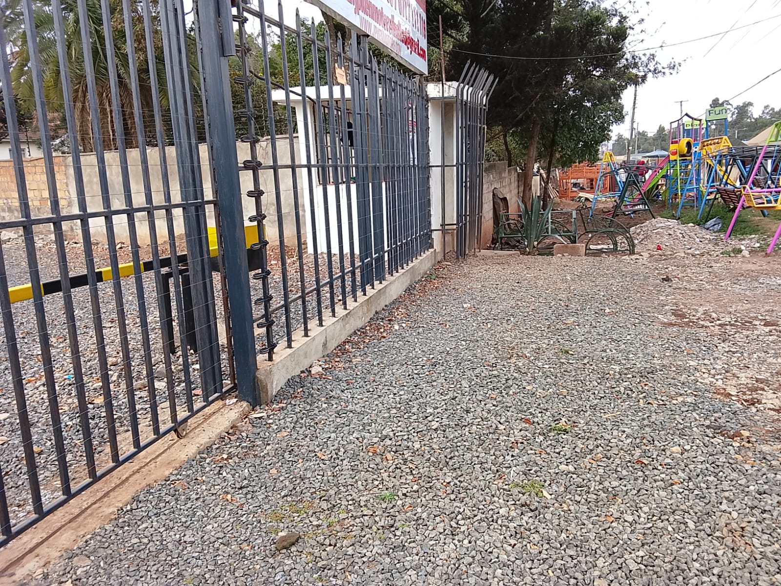 Contemporary Car Yard & Commercial Premises – 1 Acre for Rent in Ngong Racecourse
