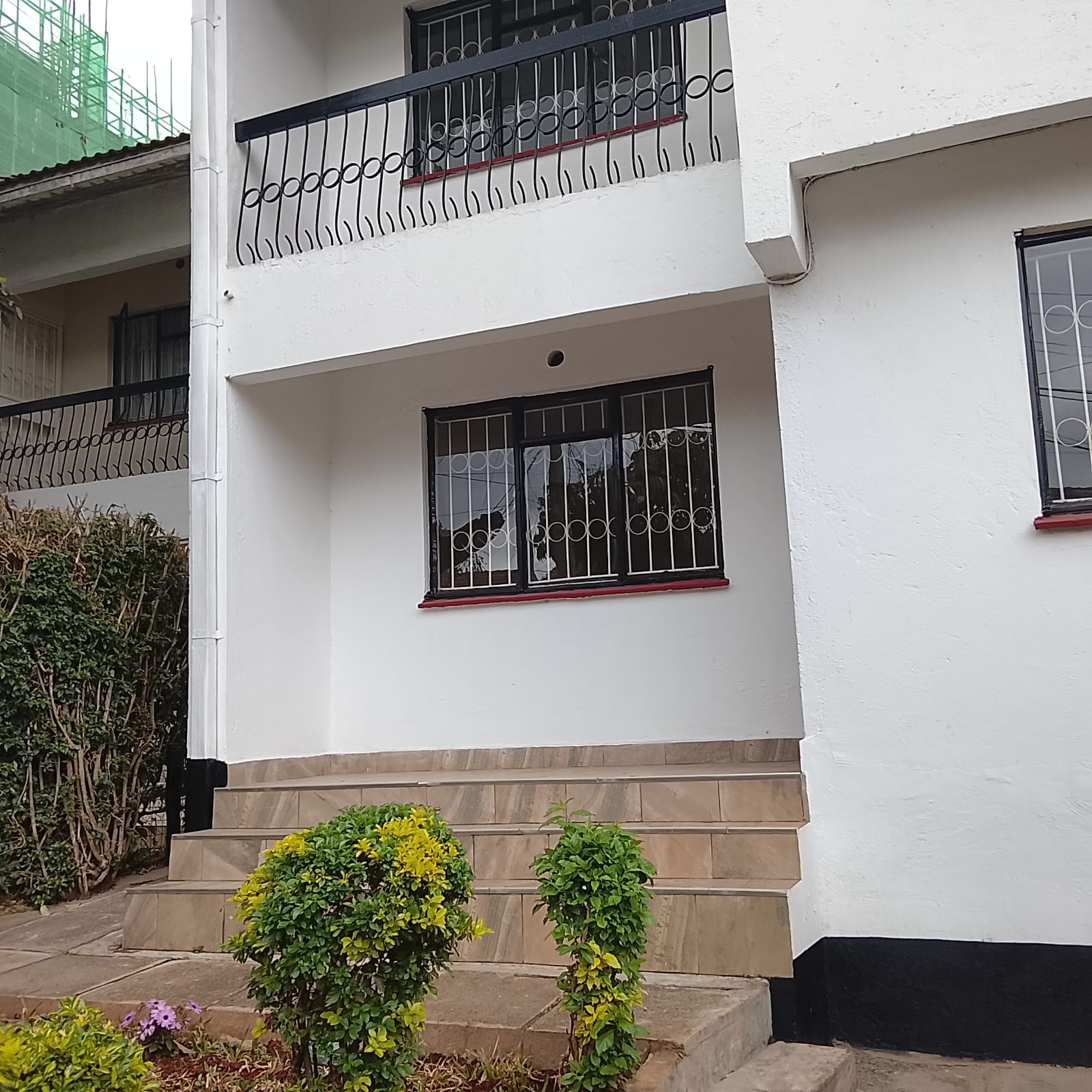 Beautifully Designed 3 Bedroom Villa with DSQ for Rent in Riara Road