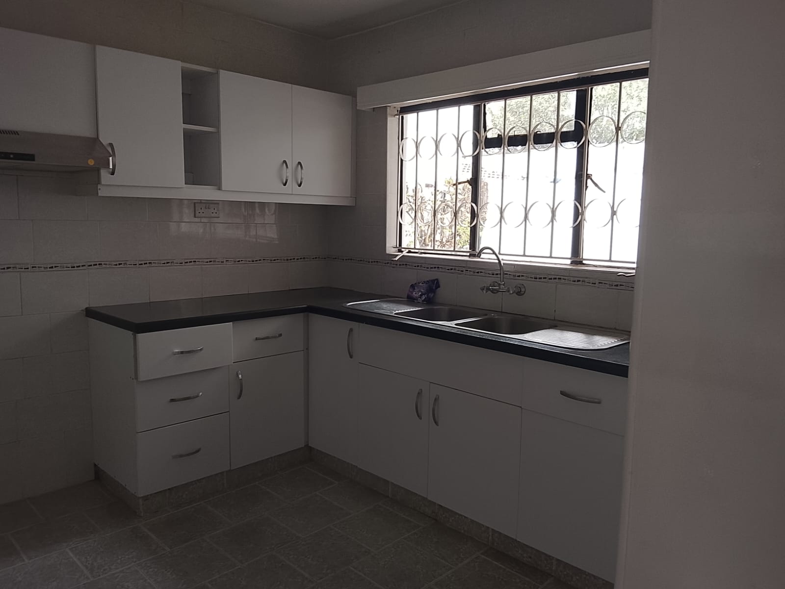Beautifully Designed 3 Bedroom Villa with DSQ for Rent in Riara Road