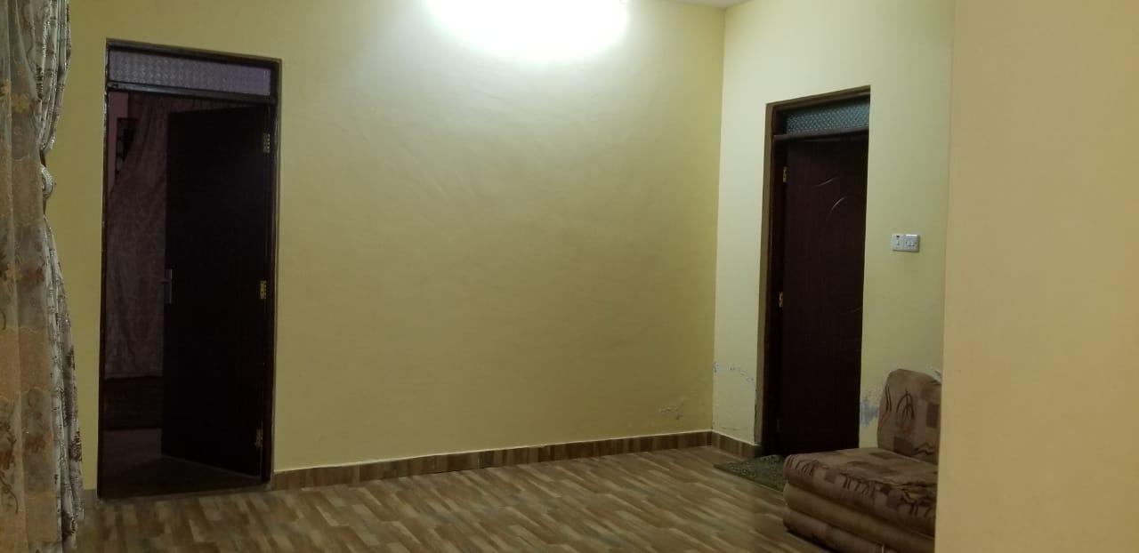 4 BEDROOM  SPACIOUS ENSUIT.