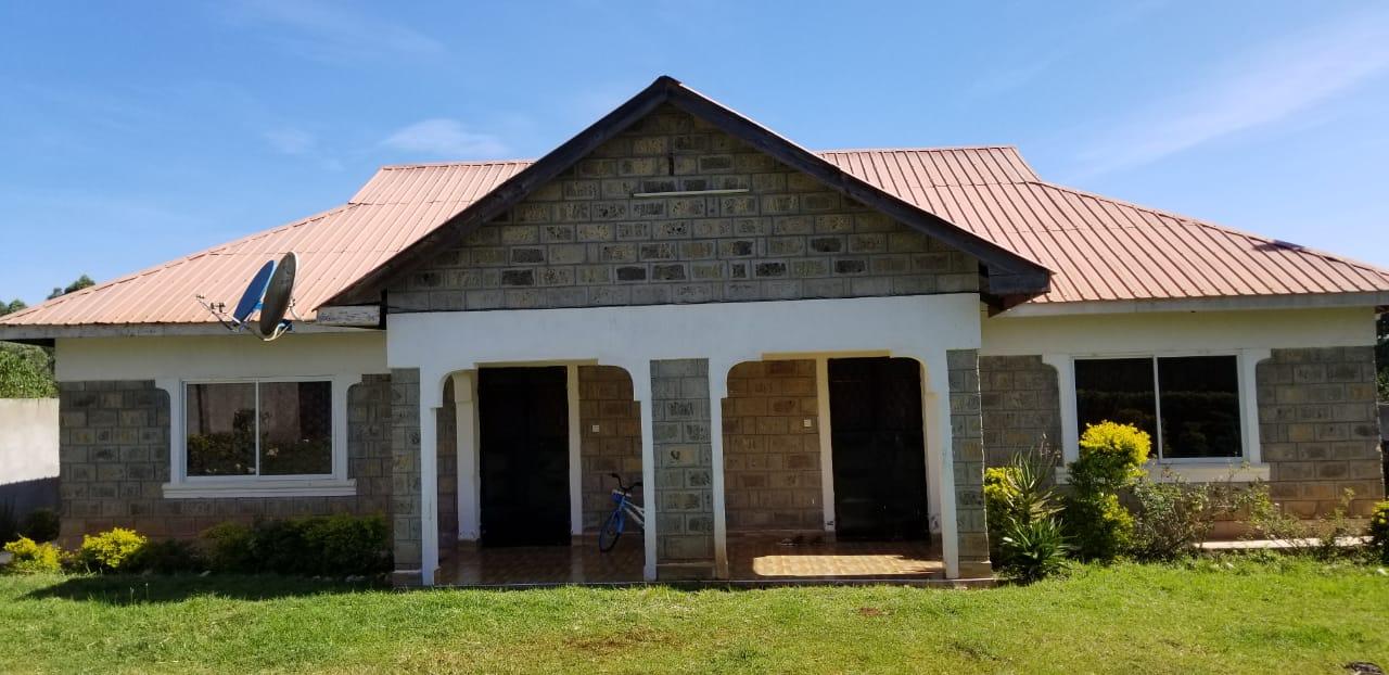 4 BEDROOM  SPACIOUS ENSUIT.