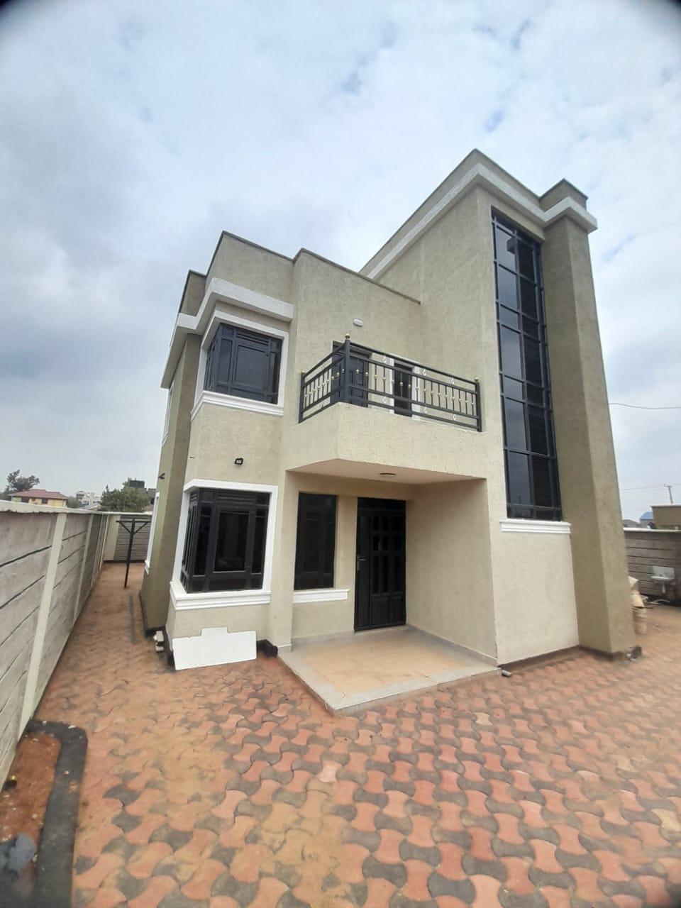 Modern 4 Bedroom  all esuit with an Attic.in RUIRU .KAMAKIS.