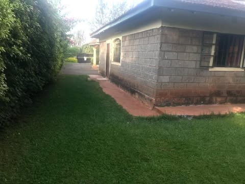 EXQUISITE 5 BEDROOM HOUSE.  AND TWO 3 BEDROOM GUEST HOUSE FOR SALE IN RIDGEWAYS.